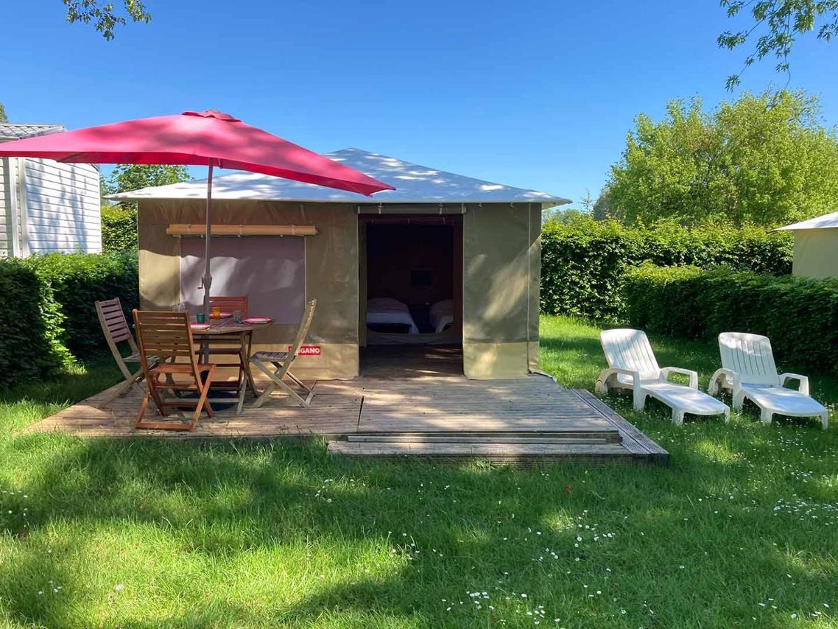 Camping Les Portes Du Perche Mamers Eksteriør billede
