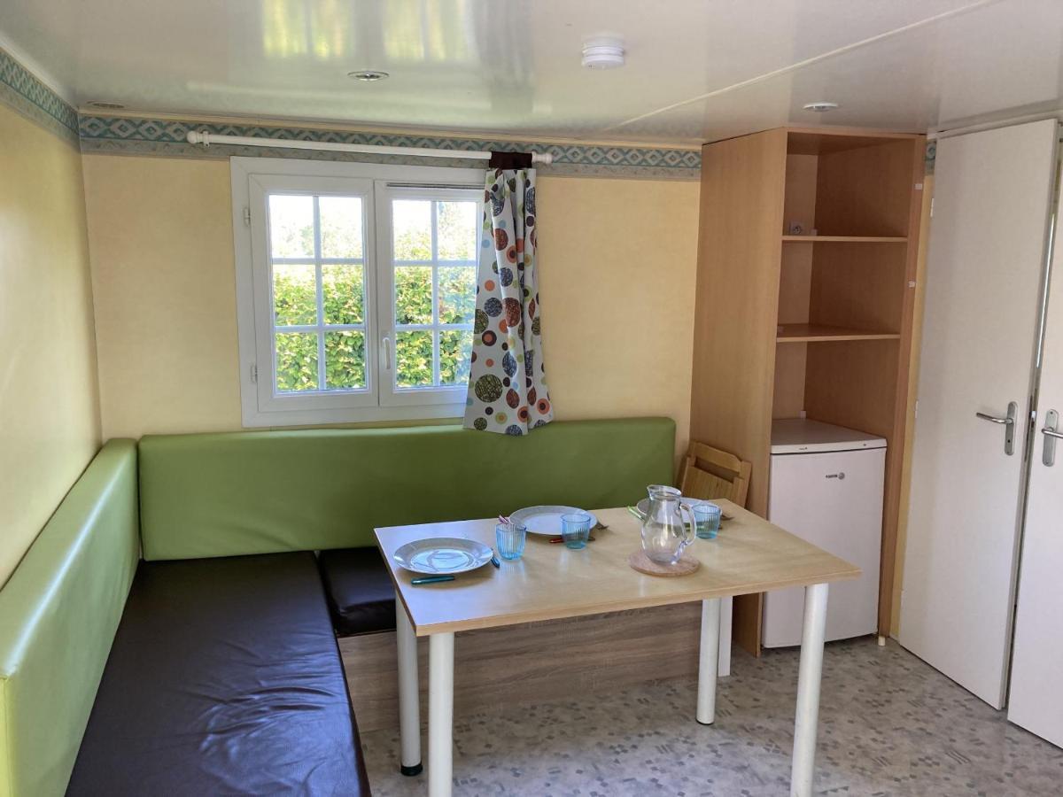Camping Les Portes Du Perche Mamers Eksteriør billede