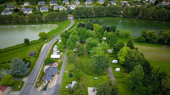 Camping Les Portes Du Perche Mamers Eksteriør billede